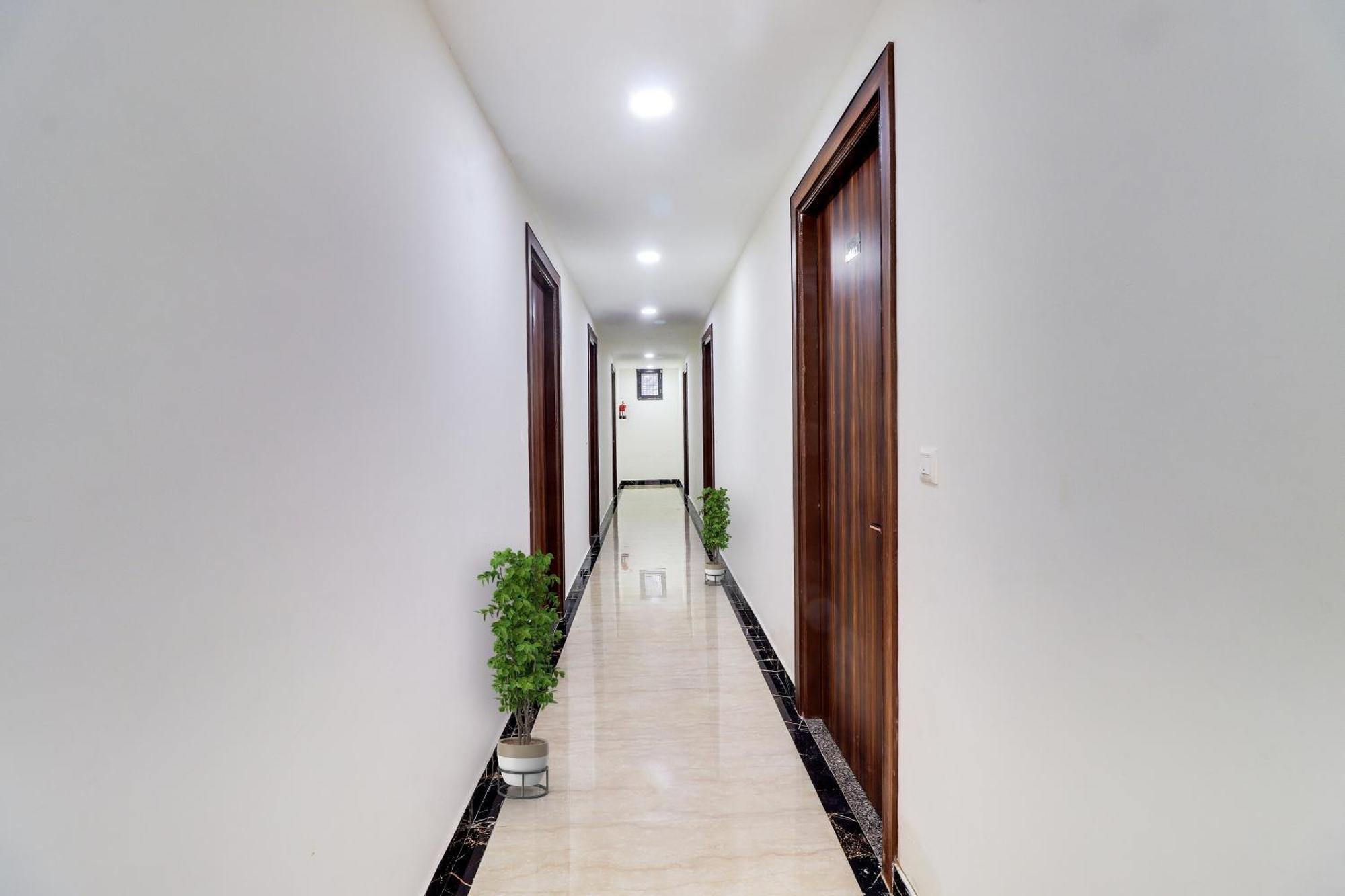 Hotel O Golden Grand Агра Екстер'єр фото